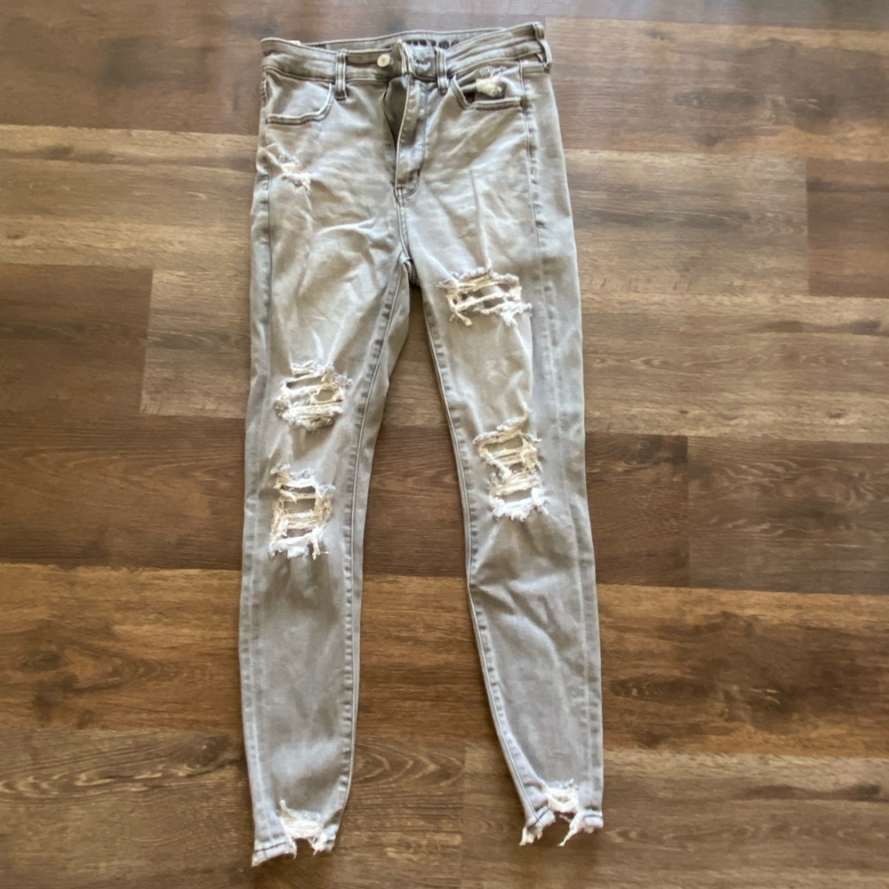 American Eagle Outfitters Light Gray Ripped Skinny Jeans